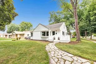 1002 Winford Ave, Green Bay, WI 54303 - Photo 2