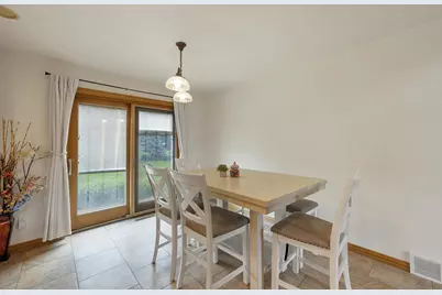 2501 Lopez Lane, Green Bay, WI 54311 - Photo 14