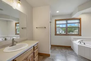 2501 Lopez Ln, Green Bay, WI 54311 - Photo 20