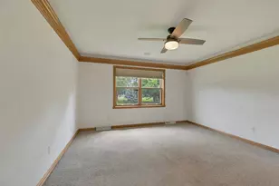 2501 Lopez Ln, Green Bay, WI 54311 - Photo 18