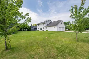 2501 Lopez Ln, Green Bay, WI 54311 - Photo 56