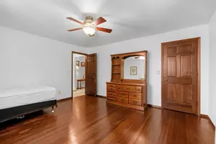 250 Traders Point Ln, Green Bay, WI 54302 - Photo 20