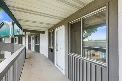 1001 S Oneida Street #2E, Appleton, WI 54915 - Photo 2
