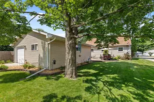 418 S Weimar St, Appleton, WI 54915 - Photo 6