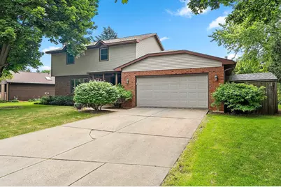 716 Eau Claire Place, De Pere, WI 54115 - Photo 4