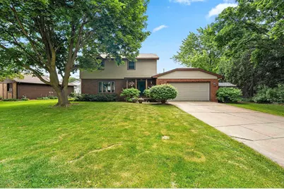 716 Eau Claire Place, De Pere, WI 54115 - Photo 2