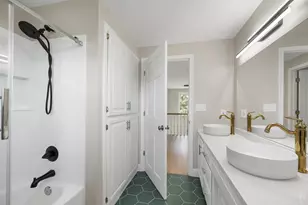 2485 Van View Ct, Green Bay, WI 54311 - Photo 40