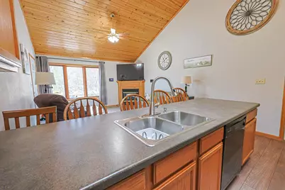 N10911 Peshtigo River Lane, Crivitz, WI 54114 - Photo 10