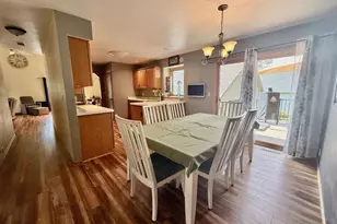 1071 Woodcrest Dr, Fond du Lac, WI 54935 - Photo 8