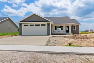 N3972 Wettering Way, Kaukauna, WI 54130 - Photo 2
