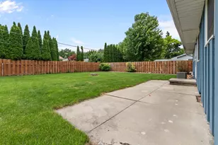 617 N Canterbury Dr, Appleton, WI 54915 - Photo 28