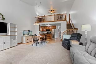 4025 Ponce De Leon Blvd, Hobart, WI 54155 - Photo 14