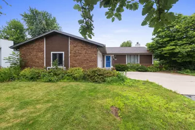 24 Greves Court, Appleton, WI 54914 - Photo 2