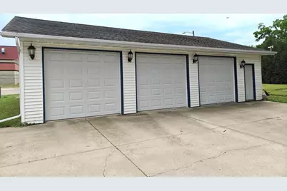 125 Trier Street, Brillion, WI 54110 - Photo 2