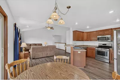 810 Killarny Trail, De Pere, WI 54115 - Photo 20