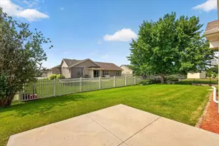 810 Killarny Trail, De Pere, WI 54115 - Photo 50