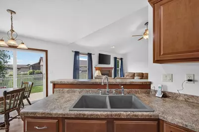 810 Killarny Trail, De Pere, WI 54115 - Photo 16