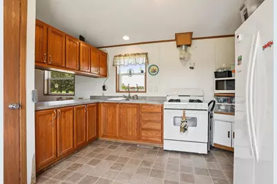 W4543 Faro Springs Road, Hilbert, WI 54129 - Photo 14