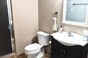 388 Wooden Shoe Cir, Kaukauna, WI 54130 - Photo 2