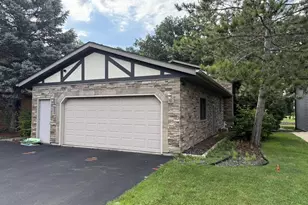 1159 Elmhurst Ln, Oshkosh, WI 54904 - Photo 4