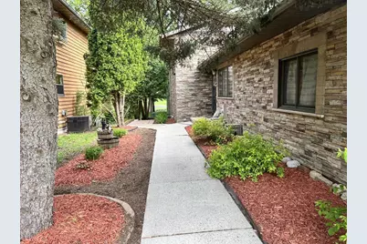 1159 Elmhurst Lane, Oshkosh, WI 54904 - Photo 2
