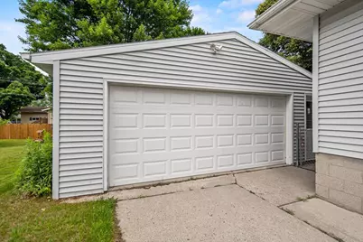 1106 Owena Street, Marinette, WI 54143 - Photo 34