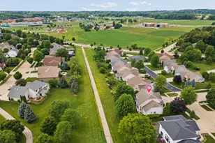 2917 E Fallcreek Ln, Appleton, WI 54913 - Photo 52