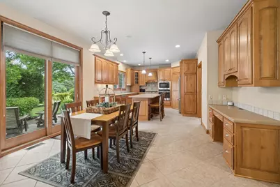 2917 E Fallcreek Lane, Appleton, WI 54913 - Photo 10