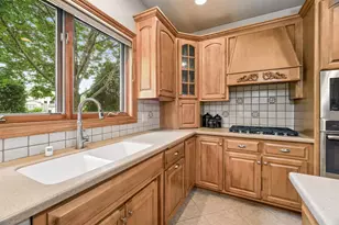 2917 E Fallcreek Ln, Appleton, WI 54913 - Photo 14
