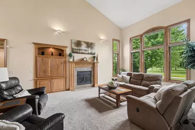 2917 E Fallcreek Lane, Appleton, WI 54913 - Photo 8