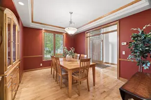 2917 E Fallcreek Ln, Appleton, WI 54913 - Photo 6