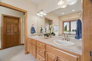 2917 E Fallcreek Ln, Appleton, WI 54913 - Photo 22