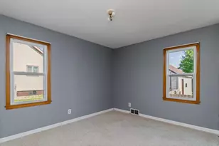 335 E Cedar St, Pulaski, WI 54162 - Photo 18