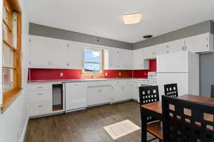 335 E Cedar St, Pulaski, WI 54162 - Photo 6