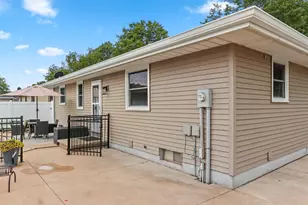 1718 Schaefer Cir, Appleton, WI 54915 - Photo 50
