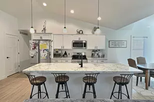 336 Village Ln, Ripon, WI 54971 - Photo 8