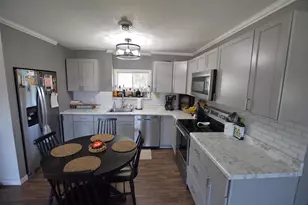 426 E Green Meadow Dr, Wautoma, WI 54982 - Photo 6