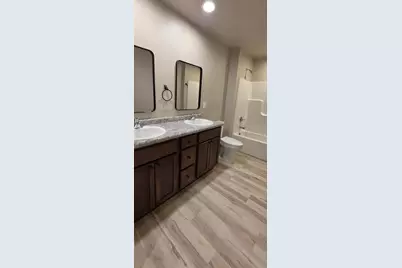 815 N Webster Avenue, Green Bay, WI 54302 - Photo 10