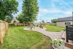 209 E 17th St, Kaukauna, WI 54130 - Photo 26
