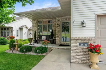 1910 E Sylvan Avenue, Appleton, WI 54915 - Photo 1
