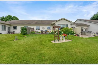1910 E Sylvan Avenue, Appleton, WI 54915 - Photo 42
