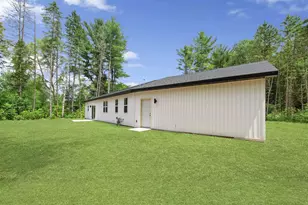 601 Rainbow Cir, Peshtigo, WI 54157 - Photo 10