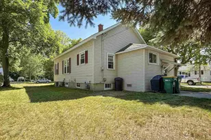 2928 Gilbert St, Marinette, WI 54143 - Photo 18