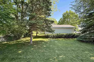 2928 Gilbert St, Marinette, WI 54143 - Photo 20