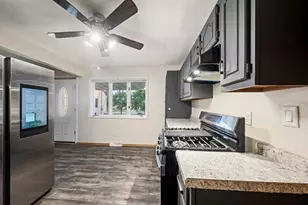 1609 Kimball St, Green Bay, WI 54302 - Photo 6