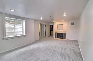 221 Gray St, Green Bay, WI 54303 - Photo 30