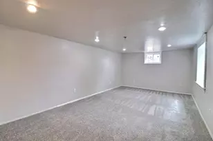 221 Gray St, Green Bay, WI 54303 - Photo 26