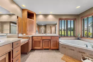 568 Royal Saint Pats Dr, Wrightstown, WI 54180 - Photo 38