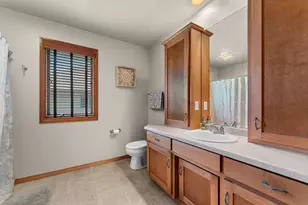 568 Royal Saint Pats Dr, Wrightstown, WI 54180 - Photo 42