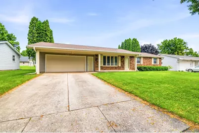 519 Robert Lane, Green Bay, WI 54311 - Photo 2